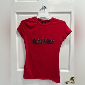 DEREON Red Logo Tee Tshirt Black Studded Letters Short Sleeve Sz LARGE Pre Loved
